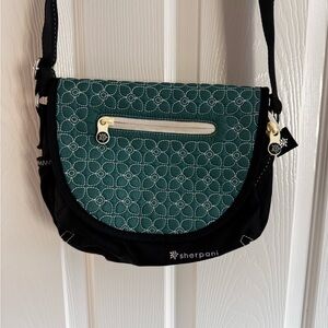 Sherpani Teal and Black Quilted Floral Crossbody Bag